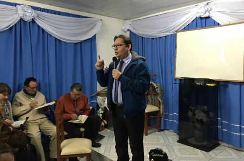 Capacitação de Líderes e apoio às famílias missionárias
